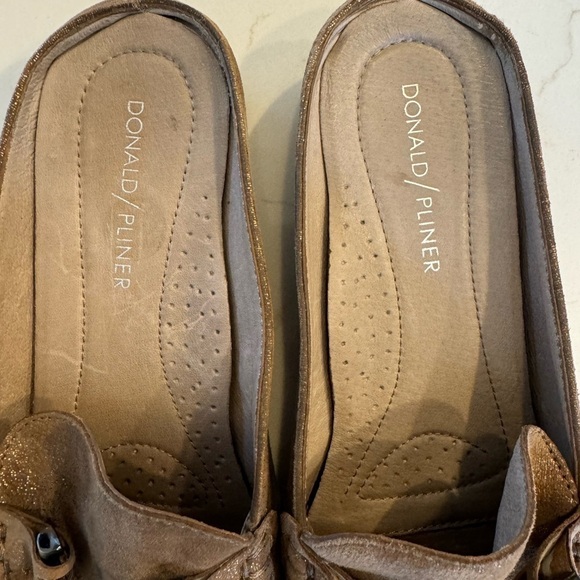 Donald Pliner Faye Light Bronze Distressed Metallic Bit Slide Mule / 7.5 - Picture 3 of 12